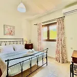 Villa Cocoon Sidari With Private Pool By Dadovillas *